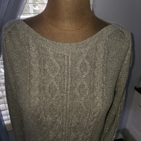 ⛄️ crown & ivy ⛄️ Gray and Silver Metallic Sweater - Picture 13 of 15